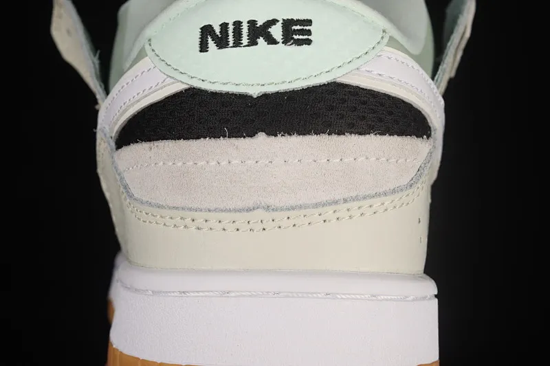 All Categories Nk SB Dunk Series Nk SB Dunk Low Low-top Skateboard Shoes Corporate Level Nk Dunk Svrap Light Blue Sea Glass Stitched Low-top Skateboard Shoes DB0500-100